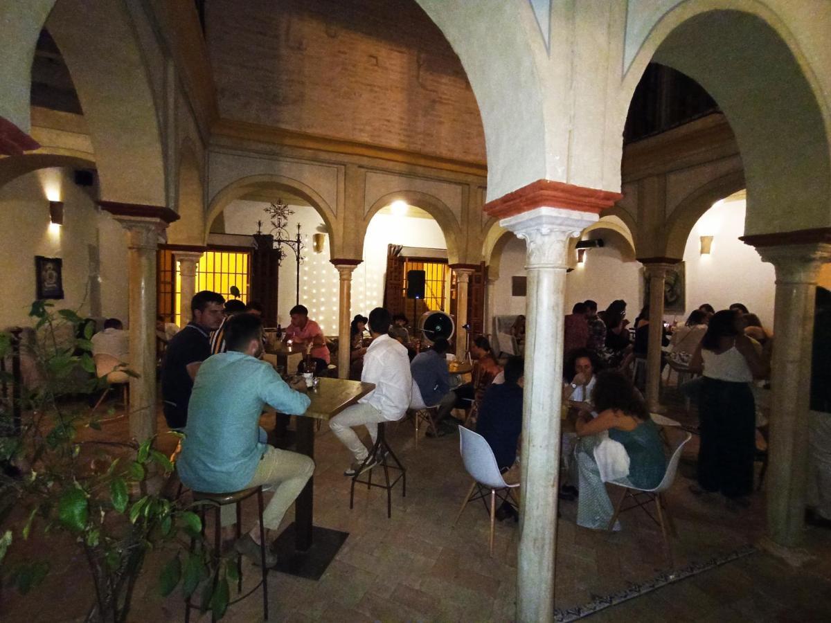 Frenteabastos Suites Cafe Hostal & Apartments Carmona  Buitenkant foto