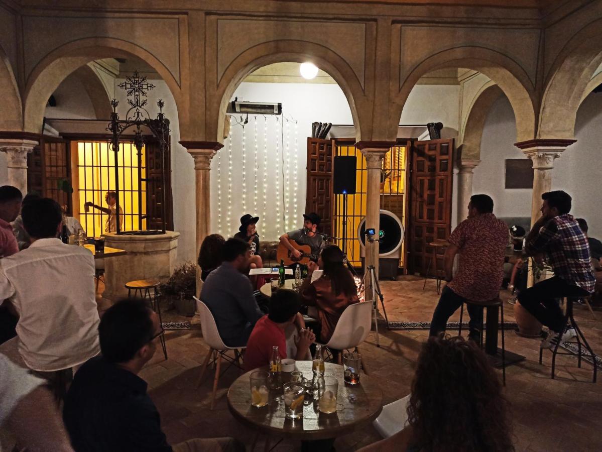 Frenteabastos Suites Cafe Hostal & Apartments Carmona  Buitenkant foto