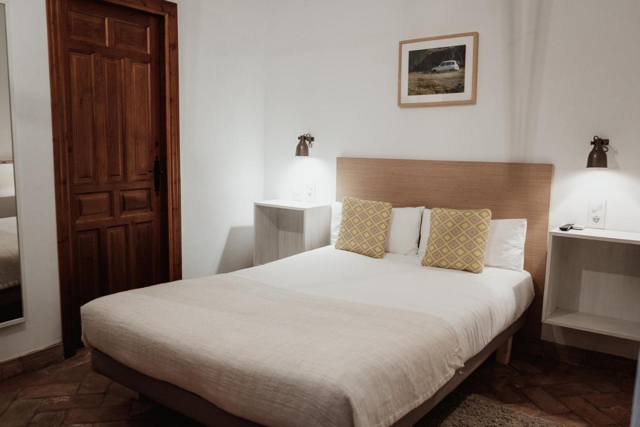 Frenteabastos Suites Cafe Hostal & Apartments Carmona  Buitenkant foto