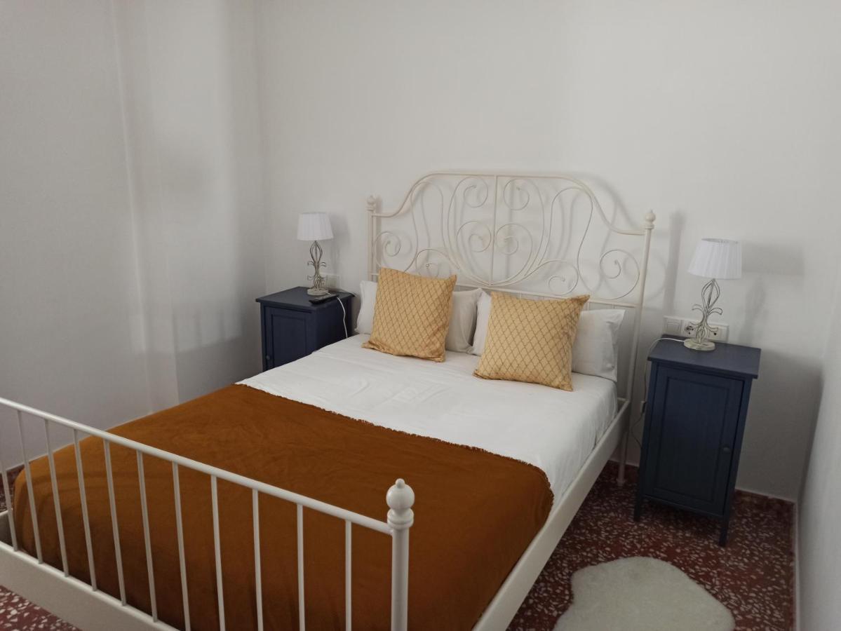 Frenteabastos Suites Cafe Hostal & Apartments Carmona  Kamer foto