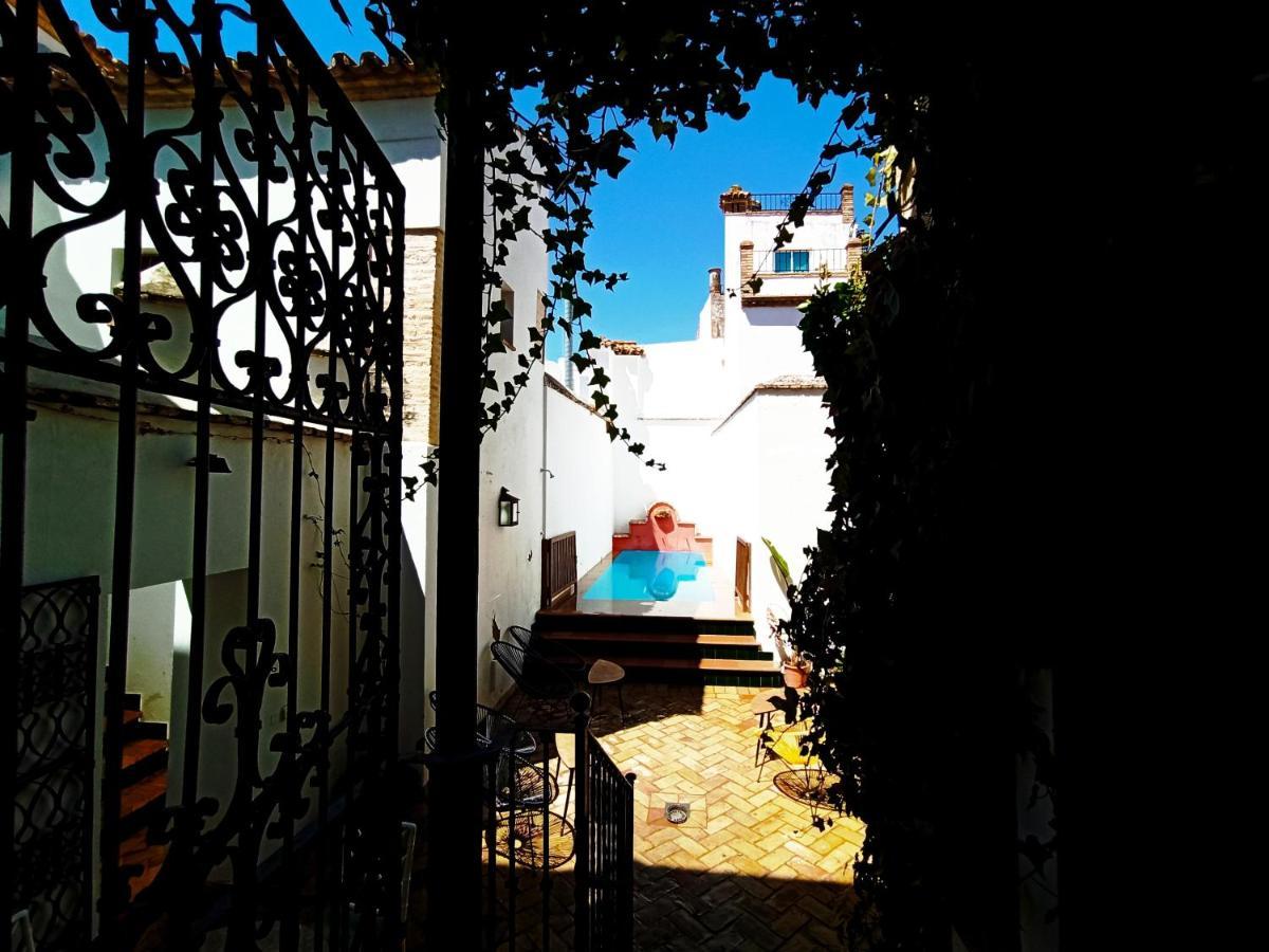 Frenteabastos Suites Cafe Hostal & Apartments Carmona  Buitenkant foto