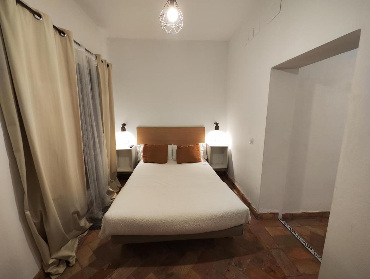 Frenteabastos Suites Cafe Hostal & Apartments Carmona  Buitenkant foto
