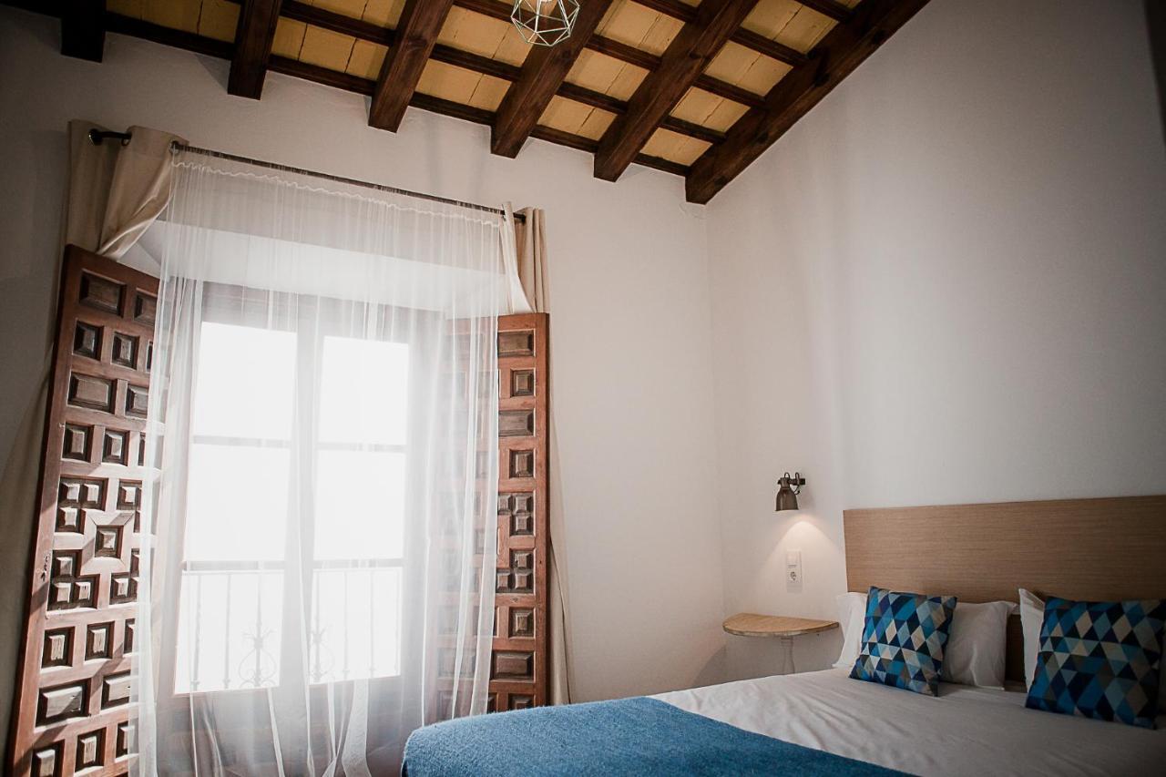 Frenteabastos Suites Cafe Hostal & Apartments Carmona  Buitenkant foto