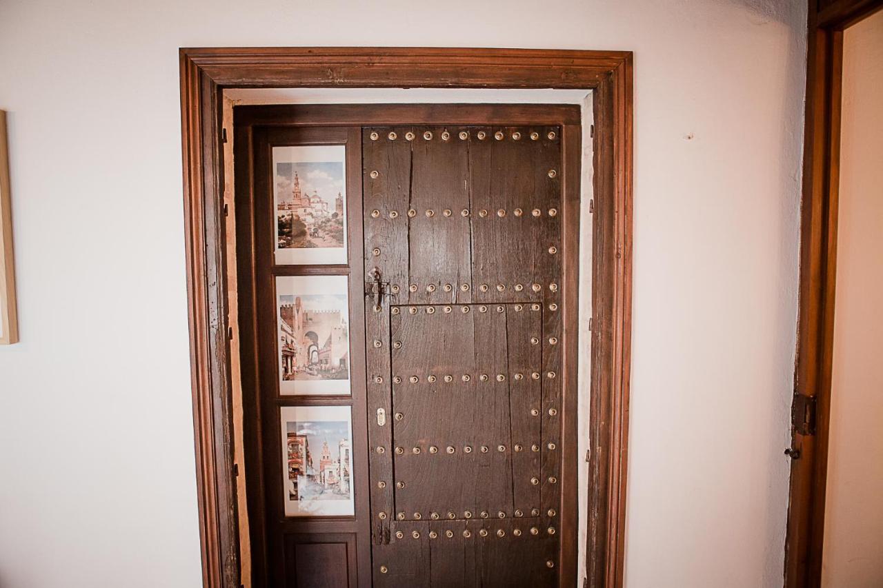 Frenteabastos Suites Cafe Hostal & Apartments Carmona  Buitenkant foto