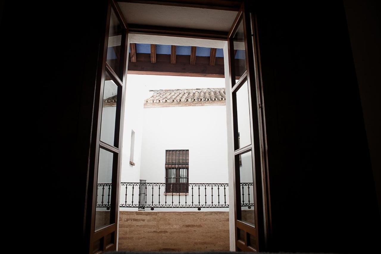 Frenteabastos Suites Cafe Hostal & Apartments Carmona  Buitenkant foto