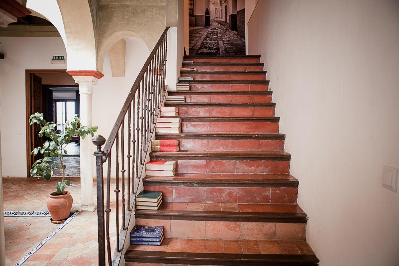 Frenteabastos Suites Cafe Hostal & Apartments Carmona  Buitenkant foto